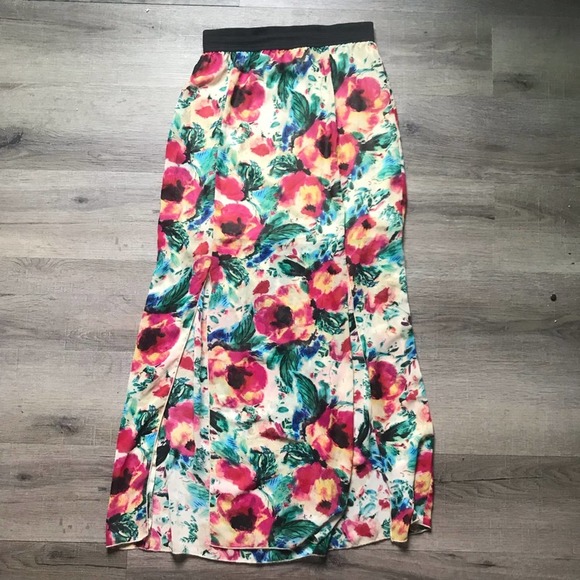 Socialite | Floral Maxi Skirt with 2 Side Slits - Picture 1 of 6
